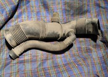 Wlot dolot powietrza BMW e38 730d