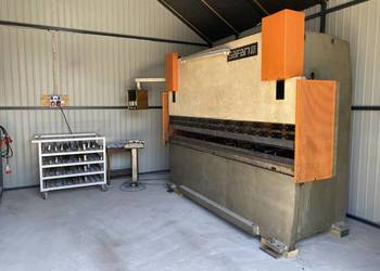 SAFAN Prasa krawędziowa SAFAN CNC 110-3100