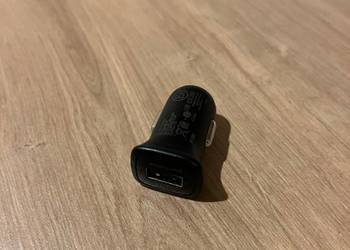 Świetna ładowarka samochodowa z 1 wejściem USB