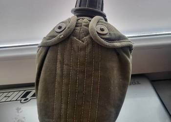 Manierka z lat 70 70-tych wojskowa Manierka z lat 70 70-tych wojskowa