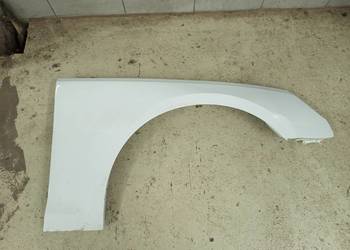 Błotnik prawy audi a4b9 lift orginal