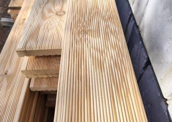 Deska tarasowa modrzew ryflowana lub gładka deska modrzew legar