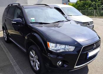 Mitsubishi Outlander 2,4B +LPG 170 KM 4WD 2011 7-os. Automat BiXenon