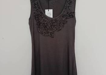 TOP SECRET – Brązowy top z falbankami pod szyją • r. 42