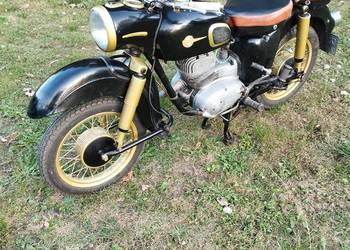 MZ jaskółka rok 1966 poj. 250 zarejestrowany aktualne OC