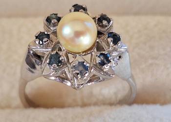 Pierścionek srebrny z perłą p.835 elegancki