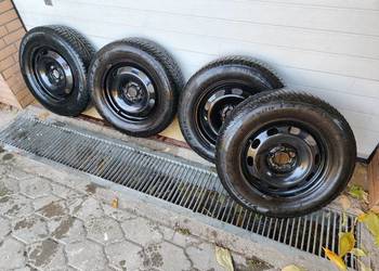 Komplet kół zimowych Audi A3 8l 195/65 R15 ET38 5x100