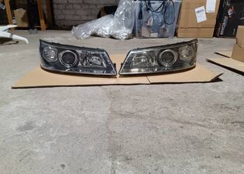 Lampy Reflektory Przód Komplet Lewa Prawa Hyundai Sonata V NF Soczewka Euro