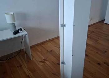 Sprzedam nową półkę w kolorze białym