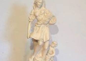 figura kobiety z małym dzieckiem - alabaster vintage