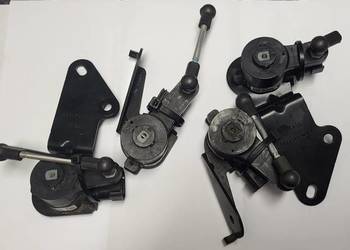 DODGE RAM 1500 CZUJNIK WYSOKOŚCI ZAWIESZEN 68277070AD 68277069AE 68277076AC