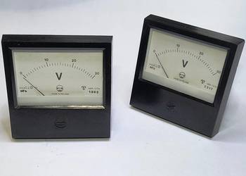 Woltomierz tablicowy 30V MER-72 Mera