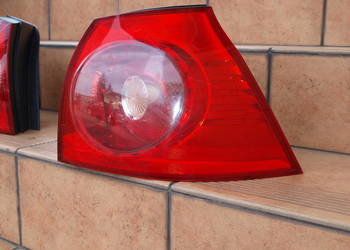 VW Golf 5 V lampa prawa tył 3/5 drzwi 2003 - 2008r (europa)