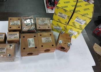 Panewka drewniana ze srubami wytrząsacza Claas 618186