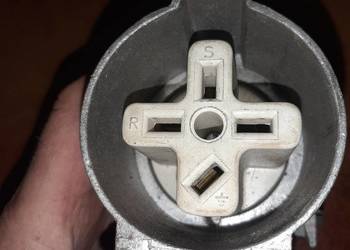 Gniazdo 32A płaskie bolce