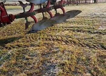 Pług obrotowy 3-skibowy Kverneland