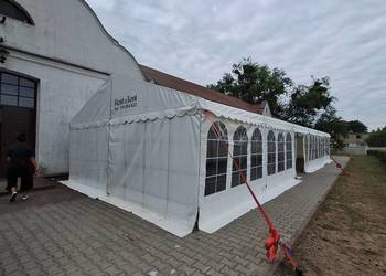 Namioty imprezowe różne konfiguracje;