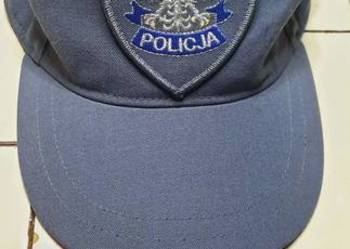 CZAPKA Z DASZKIEM POLICJA - 59 - STAN SUPER (K15)