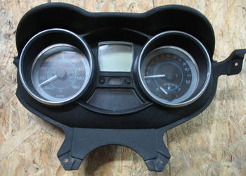 Piaggio X8 400 licznik zegar