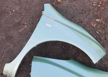 błotnik prawy Nissan Micra K12 lak. D30G do montażu