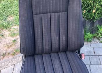 MERCEDES W124 FOTEL PASARZERA CZARNA KRATKA