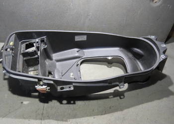 PIAGGIO X7 250 09 125 180 200 SCHOWEK POD SIEDZENIE KUFER