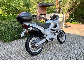 Aprilia Pegaso 650 Cube