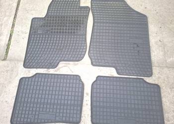 Oferowane dywaniki gumowe do KIA CEED I. nr kat.1418