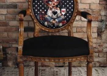 Designerski fotel w stylu art-pop – Unikatowy mebel z charakterem