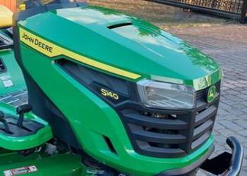 Traktorek ogrodowy John Deere