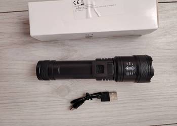 Latarka LED o dużej mocy 2000 lm USB