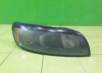 VOLVO C30 2.5T5 07r 3D lampa prawa przod 30657175 0301232602