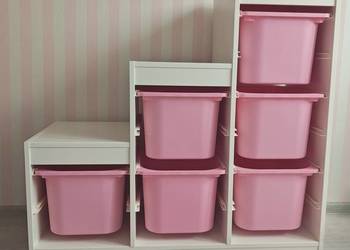 Ikea trofast biały regał szafka schodki z pojemnikami różowe