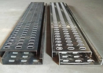 Rynna typ Lohr aluminiowa z blachy szer. 500 Najazd Podjazd