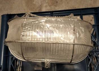 Nowa hermetyczna zafoliowana oprawa lampy owal 100W