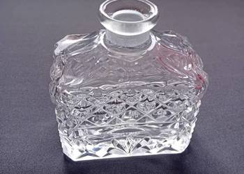 Kryształowy flakon do perfum. Około połowy XX w.