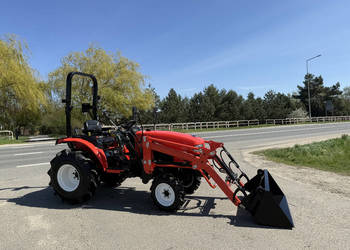 Traktor Taro B40 HST z ładowaczem czołowym 40KM 4x4 rejestracja