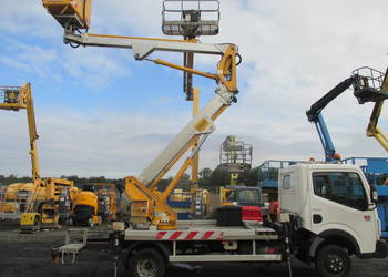 Podnośnik koszowy Multitel MX170 na samochodzie Renault Maxity