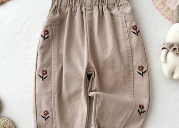 Beżowe spodnie dla dziewczynki