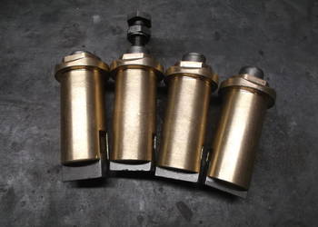 M72 M-72 ZIS GMZ WZM BMW R51 R61 R71 POPYCHACZE ZAWORÓW BRĄZ