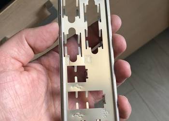 blaszka zaślepka obudowy PC panel
