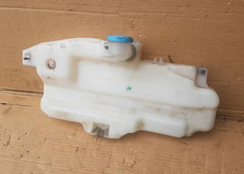 Suzuki Ignis MH G3X justy zbiornik płynu spryskiwaczy pompka Suzuki Ignis MH G3X justy zbiornik płynu spryskiwaczy pompka