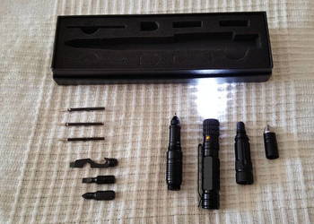 DŁUGOPIS TAKTYCZNY Z LATARKĄ EDC TOUCH PEN  MULTITOOL 4w1MAX