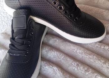 Trampki ?ażurowe z ekoskóry rozmiar 37