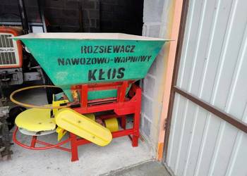 Rozsiewacz do nawozów , wapna , soli , piasku kłos motyl 600 kg