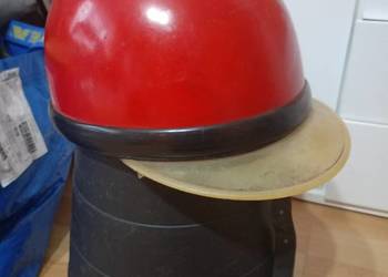 Kask orzeszek z daszkiem