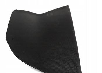 VOLVO XC90 III wykladzina gumowa boczka lewy przod 39831982