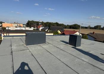 Dekarz krycie papą termozgrzewalna ocieplanie dachów płaskich izolacje