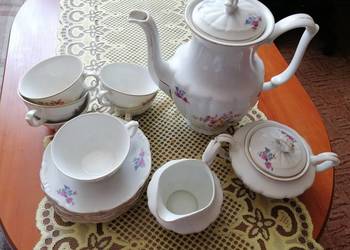 Porcelanowy serwis kawowy z lat 50 XX w.