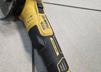 9Szlifierka kątowa Dewalt